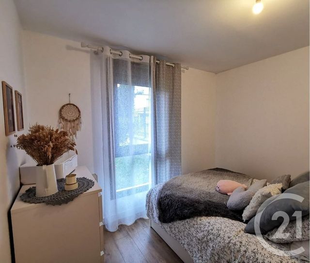 Appartement à louer - 3 pièces - 56.46 m2 - BOIS LE ROI - 77 - ILE-DE-FRANCE - Century 21 Agence Babut