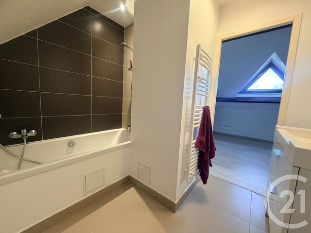 maison à louer - 8 pièces - 235.79 m2 - LIVRY SUR SEINE - 77 - ILE-DE-FRANCE - Century 21 Agence Babut