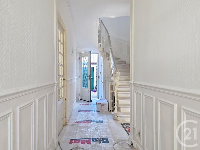 maison à louer - 9 pièces - 185.47 m2 - FONTAINEBLEAU - 77 - ILE-DE-FRANCE - Century 21 Agence Babut