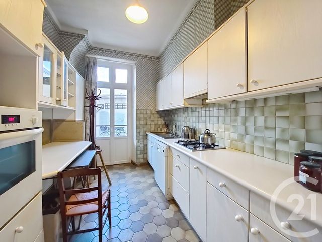 maison à louer - 9 pièces - 185.47 m2 - FONTAINEBLEAU - 77 - ILE-DE-FRANCE - Century 21 Agence Babut