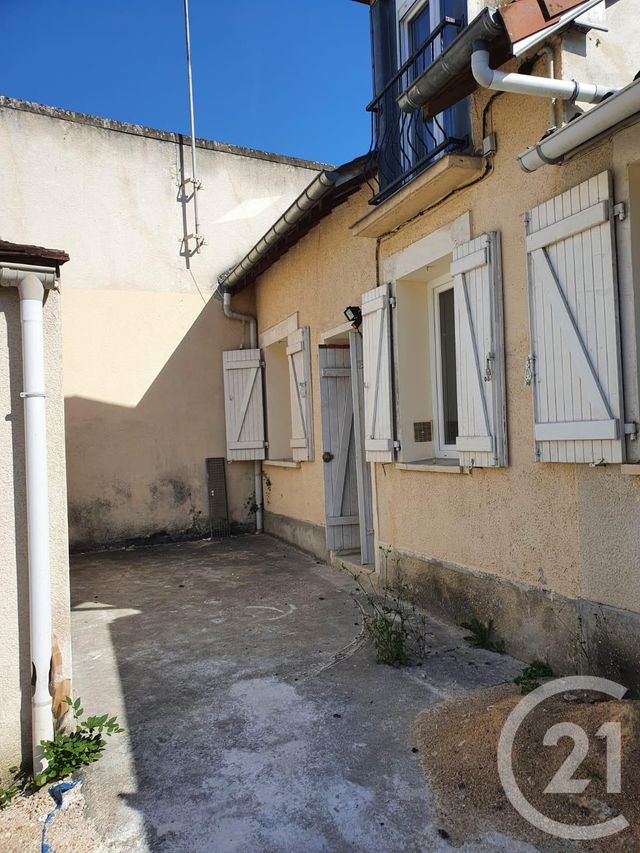 Appartement à louer - 3 pièces - 51.13 m2 - AVON - 77 - ILE-DE-FRANCE - Century 21 Agence Babut