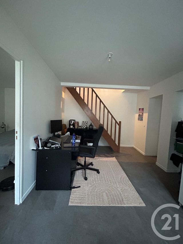 Appartement à louer - 3 pièces - 51.13 m2 - AVON - 77 - ILE-DE-FRANCE - Century 21 Agence Babut