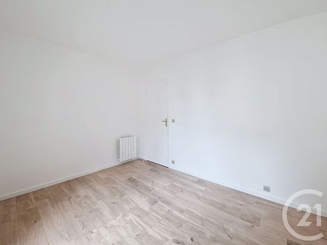 Appartement 3 pièces à louer - 3 pièces - 67.66 m2 - FONTAINEBLEAU - 77 - ILE-DE-FRANCE - Century 21 Agence Babut