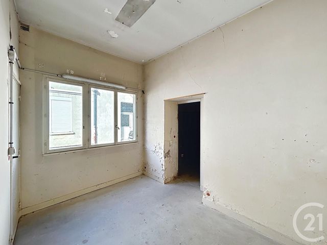 Appartement 3 pièces à vendre - 3 pièces - 55.79 m2 - FONTAINEBLEAU - 77 - ILE-DE-FRANCE - Century 21 Agence Babut