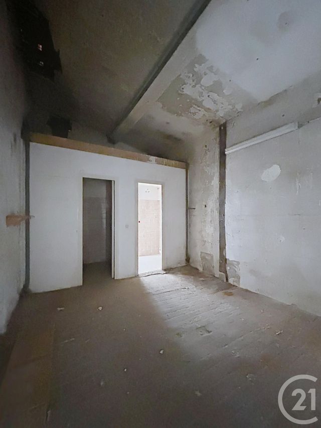 Appartement 3 pièces à vendre - 3 pièces - 55.79 m2 - FONTAINEBLEAU - 77 - ILE-DE-FRANCE - Century 21 Agence Babut