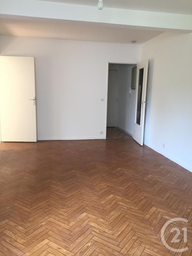 Appartement à louer - 2 pièces - 45.83 m2 - AVON - 77 - ILE-DE-FRANCE - Century 21 Agence Babut
