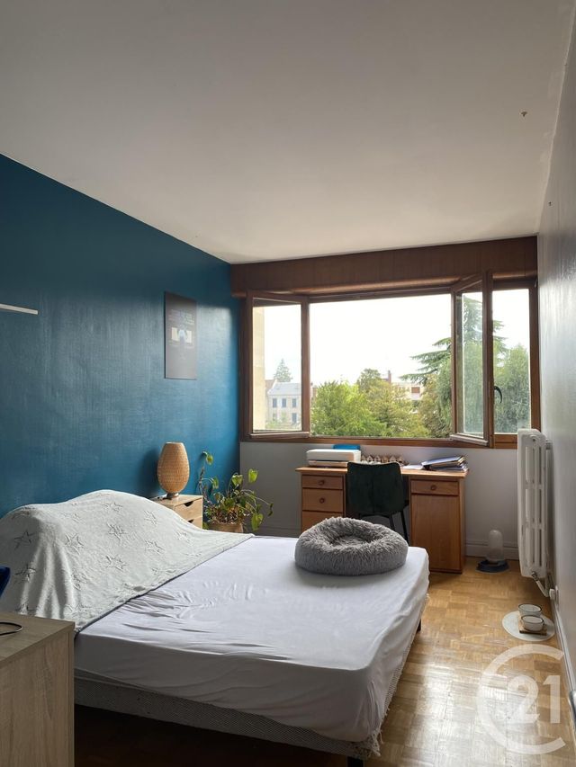 Appartement à louer - 3 pièces - 80.95 m2 - FONTAINEBLEAU - 77 - ILE-DE-FRANCE - Century 21 Agence Babut