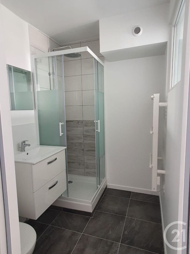 Appartement à louer - 3 pièces - 51.13 m2 - AVON - 77 - ILE-DE-FRANCE - Century 21 Agence Babut