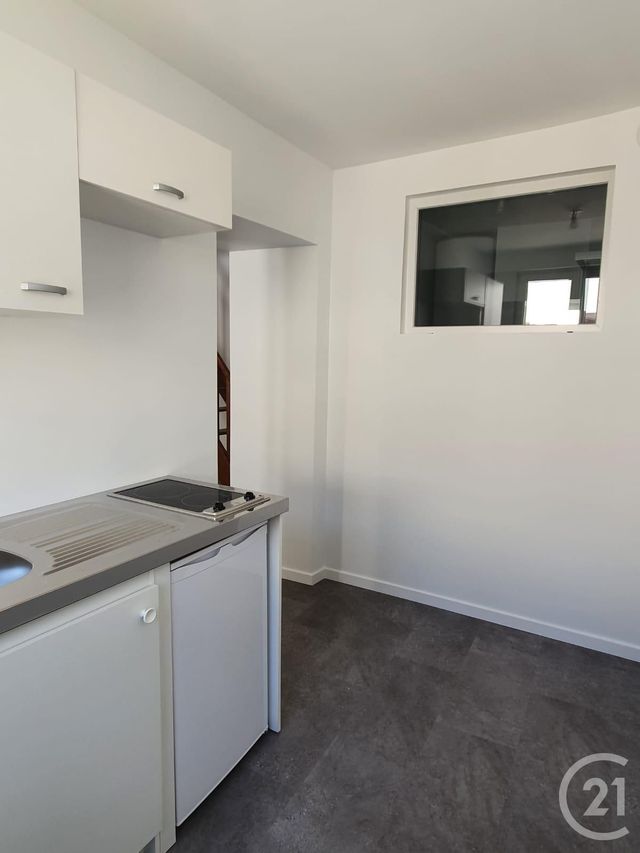 Appartement à louer - 3 pièces - 51.13 m2 - AVON - 77 - ILE-DE-FRANCE - Century 21 Agence Babut