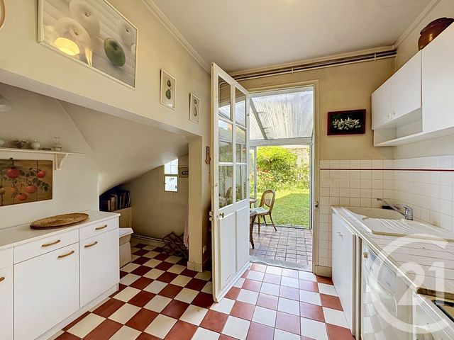 Appartement 3 pièces à vendre - 3 pièces - 69.5 m2 - FONTAINEBLEAU - 77 - ILE-DE-FRANCE - Century 21 Agence Babut