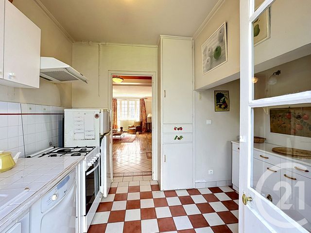 Appartement 3 pièces à vendre - 3 pièces - 69.5 m2 - FONTAINEBLEAU - 77 - ILE-DE-FRANCE - Century 21 Agence Babut
