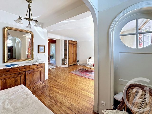 Appartement 3 pièces à vendre - 3 pièces - 69.5 m2 - FONTAINEBLEAU - 77 - ILE-DE-FRANCE - Century 21 Agence Babut