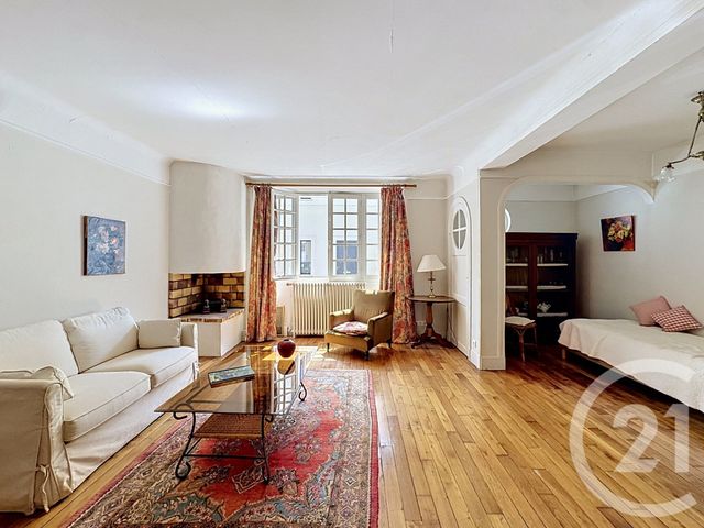 Appartement 3 pièces à vendre - 3 pièces - 69.5 m2 - FONTAINEBLEAU - 77 - ILE-DE-FRANCE - Century 21 Agence Babut