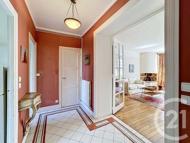 Appartement 3 pièces à vendre - 3 pièces - 69.5 m2 - FONTAINEBLEAU - 77 - ILE-DE-FRANCE - Century 21 Agence Babut