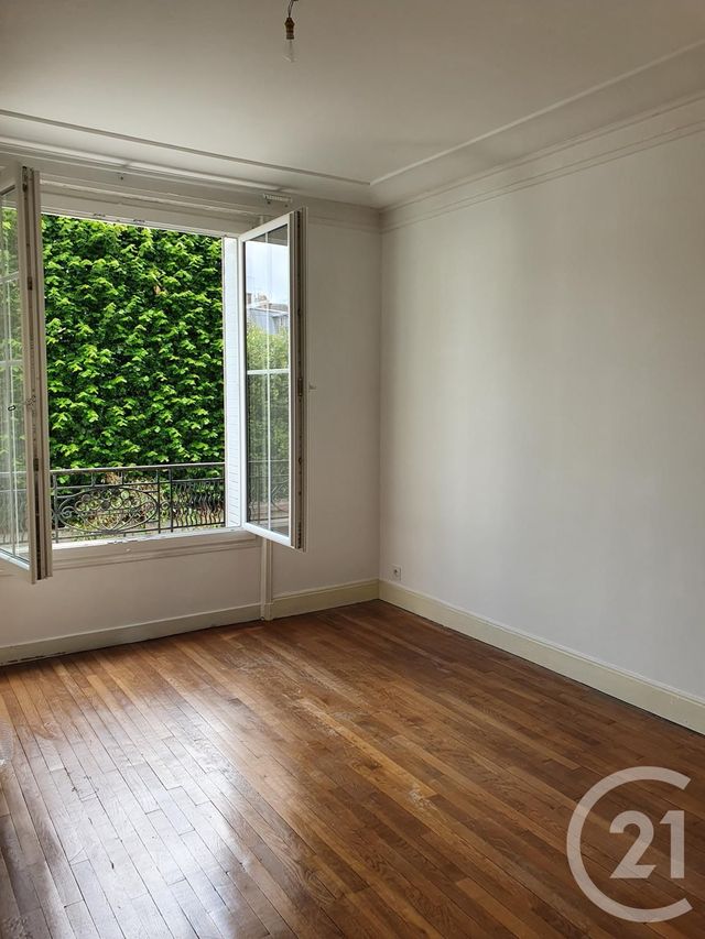 Appartement à louer - 5 pièces - 122.85 m2 - FONTAINEBLEAU - 77 - ILE-DE-FRANCE - Century 21 Agence Babut