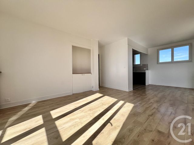 Appartement à vendre - 4 pièces - 67.5 m2 - FONTAINEBLEAU - 77 - ILE-DE-FRANCE - Century 21 Agence Babut