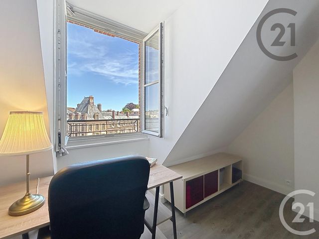 Appartement 2 pièces à vendre - 2 pièces - 30.74 m2 - FONTAINEBLEAU - 77 - ILE-DE-FRANCE - Century 21 Agence Babut
