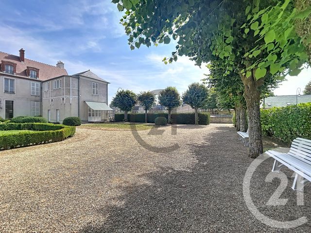 Appartement 2 pièces à vendre - 2 pièces - 34.84 m2 - FONTAINEBLEAU - 77 - ILE-DE-FRANCE - Century 21 Agence Babut