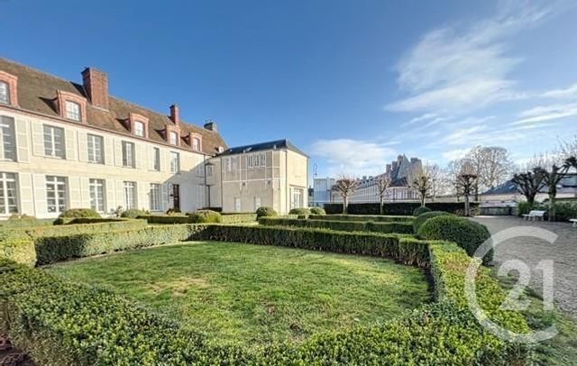Appartement 2 pièces à vendre - 2 pièces - 30.74 m2 - FONTAINEBLEAU - 77 - ILE-DE-FRANCE - Century 21 Agence Babut