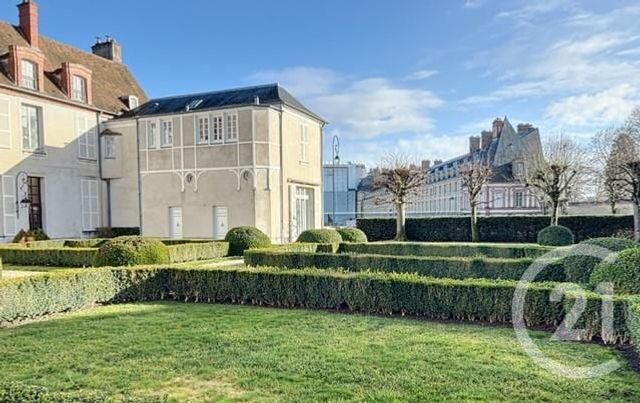 Appartement 2 pièces à vendre - 2 pièces - 30.74 m2 - FONTAINEBLEAU - 77 - ILE-DE-FRANCE - Century 21 Agence Babut
