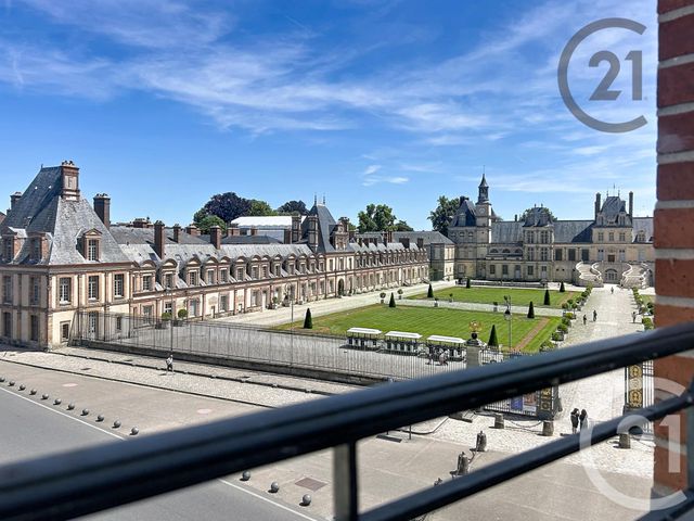 Appartement 2 pièces à vendre - 2 pièces - 30.74 m2 - FONTAINEBLEAU - 77 - ILE-DE-FRANCE - Century 21 Agence Babut