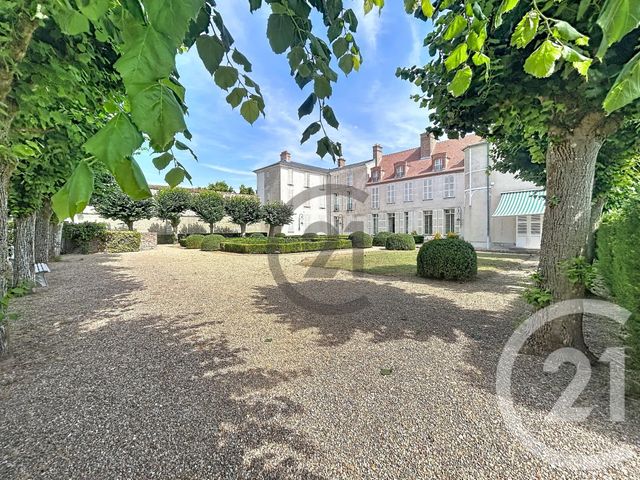 Appartement 2 pièces à vendre - 2 pièces - 34.84 m2 - FONTAINEBLEAU - 77 - ILE-DE-FRANCE - Century 21 Agence Babut