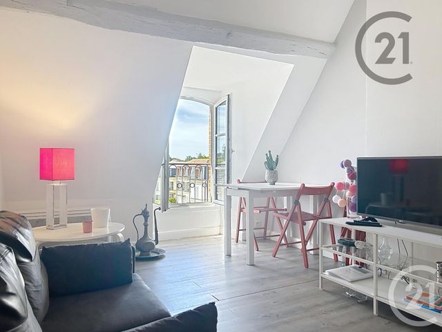 Appartement 2 pièces à vendre - 2 pièces - 30.74 m2 - FONTAINEBLEAU - 77 - ILE-DE-FRANCE - Century 21 Agence Babut