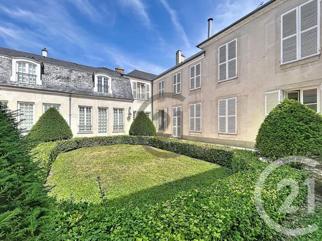 Appartement 2 pièces à vendre - 2 pièces - 34.84 m2 - FONTAINEBLEAU - 77 - ILE-DE-FRANCE - Century 21 Agence Babut