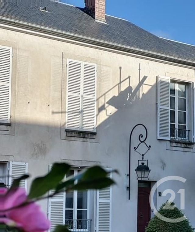 Appartement 2 pièces à vendre - 2 pièces - 30.74 m2 - FONTAINEBLEAU - 77 - ILE-DE-FRANCE - Century 21 Agence Babut