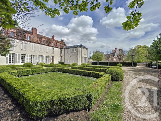 Appartement 2 pièces à vendre - 2 pièces - 30.74 m2 - FONTAINEBLEAU - 77 - ILE-DE-FRANCE - Century 21 Agence Babut