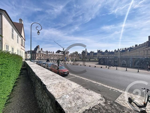 Appartement 2 pièces à vendre - 2 pièces - 34.84 m2 - FONTAINEBLEAU - 77 - ILE-DE-FRANCE - Century 21 Agence Babut