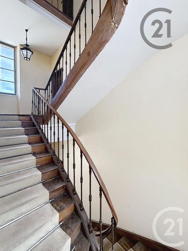 Appartement 2 pièces à vendre - 2 pièces - 30.74 m2 - FONTAINEBLEAU - 77 - ILE-DE-FRANCE - Century 21 Agence Babut