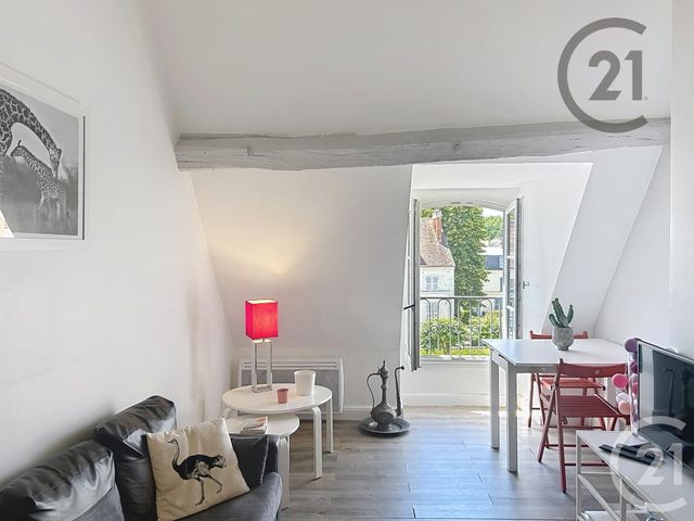 Appartement 2 pièces à vendre - 2 pièces - 30.74 m2 - FONTAINEBLEAU - 77 - ILE-DE-FRANCE - Century 21 Agence Babut