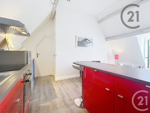Appartement 2 pièces à vendre - 2 pièces - 30.74 m2 - FONTAINEBLEAU - 77 - ILE-DE-FRANCE - Century 21 Agence Babut