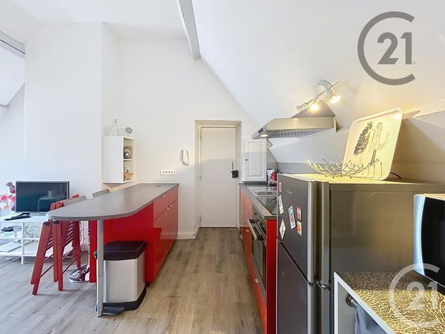 Appartement 2 pièces à vendre - 2 pièces - 30.74 m2 - FONTAINEBLEAU - 77 - ILE-DE-FRANCE - Century 21 Agence Babut