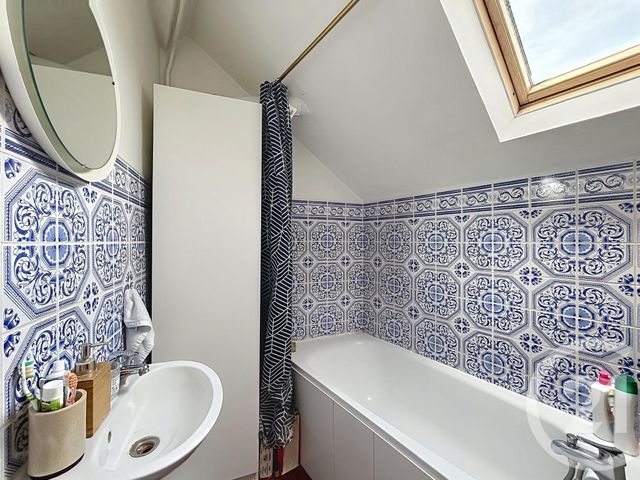 Appartement 3 pièces à vendre - 3 pièces - 64.98 m2 - FONTAINEBLEAU - 77 - ILE-DE-FRANCE - Century 21 Agence Babut