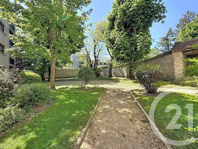 Appartement Studio à vendre - 1 pièce - 36.45 m2 - FONTAINEBLEAU - 77 - ILE-DE-FRANCE - Century 21 Agence Babut