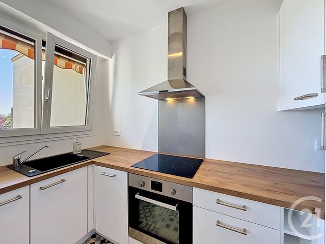 Appartement Studio à vendre - 1 pièce - 36.45 m2 - FONTAINEBLEAU - 77 - ILE-DE-FRANCE - Century 21 Agence Babut