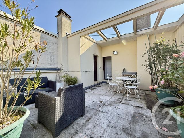 Appartement Studio à vendre - 1 pièce - 36.45 m2 - FONTAINEBLEAU - 77 - ILE-DE-FRANCE - Century 21 Agence Babut