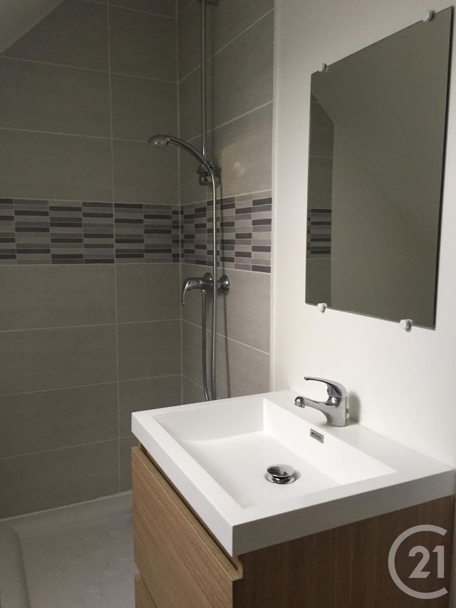 maison à louer - 4 pièces - 83.8 m2 - MONTIGNY SUR LOING - 77 - ILE-DE-FRANCE - Century 21 Agence Babut