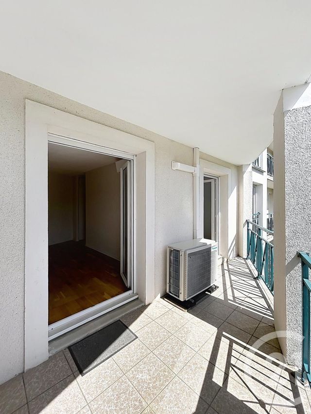 Appartement 4 pièces à vendre - 4 pièces - 93.97 m2 - AVON - 77 - ILE-DE-FRANCE - Century 21 Agence Babut