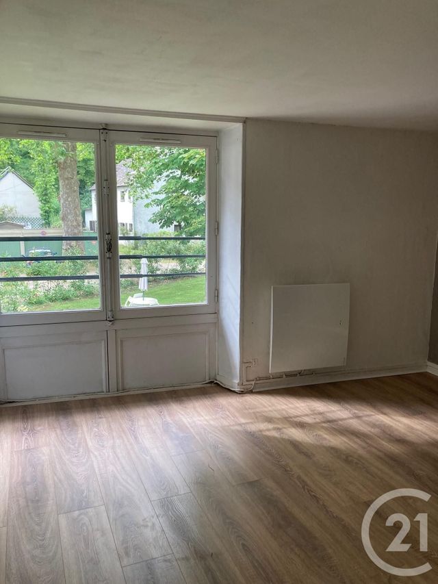 Appartement à louer - 2 pièces - 50.97 m2 - SAMOIS SUR SEINE - 77 - ILE-DE-FRANCE - Century 21 Agence Babut