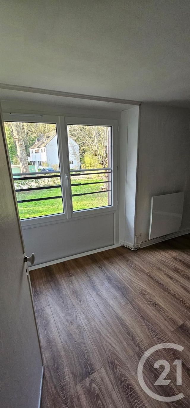 Appartement à louer - 2 pièces - 50.97 m2 - SAMOIS SUR SEINE - 77 - ILE-DE-FRANCE - Century 21 Agence Babut