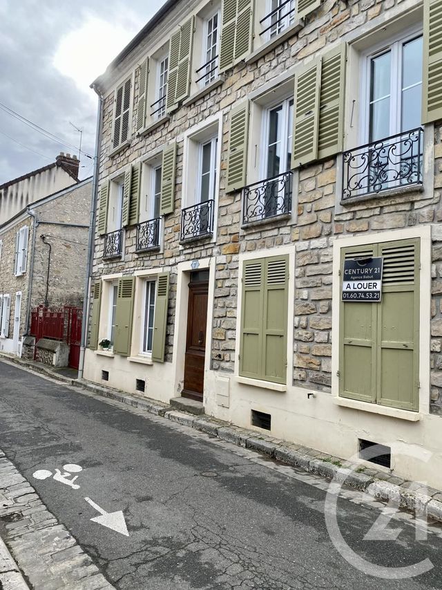 Appartement à louer - 2 pièces - 32.67 m2 - FONTAINEBLEAU - 77 - ILE-DE-FRANCE - Century 21 Agence Babut