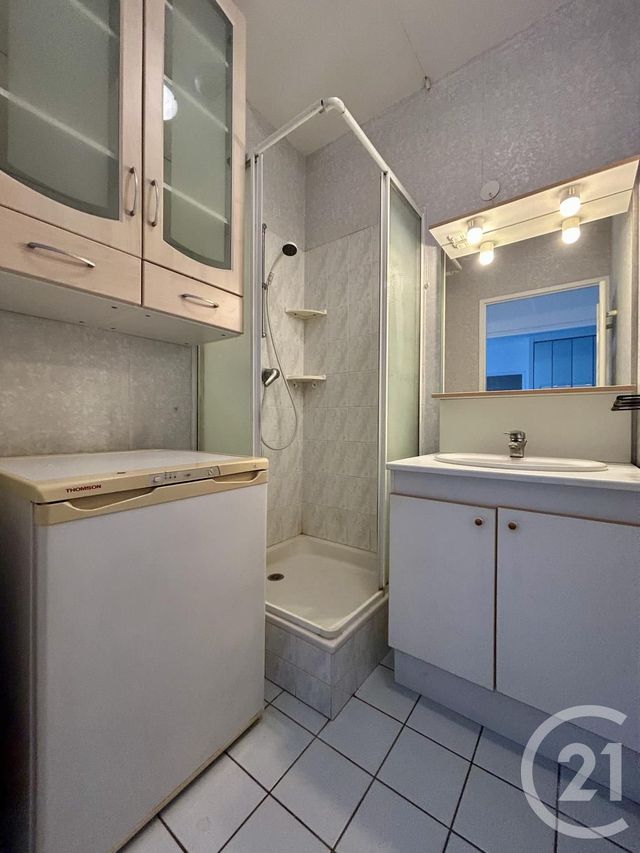 Appartement à vendre - 2 pièces - 44.55 m2 - AVON - 77 - ILE-DE-FRANCE - Century 21 Agence Babut