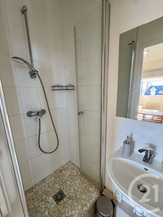 Appartement F3 à vendre - 3 pièces - 33.58 m2 - FONTAINEBLEAU - 77 - ILE-DE-FRANCE - Century 21 Agence Babut