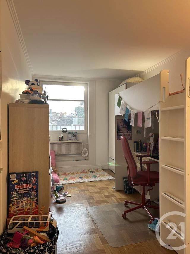 Appartement à louer - 5 pièces - 91.92 m2 - FONTAINEBLEAU - 77 - ILE-DE-FRANCE - Century 21 Agence Babut