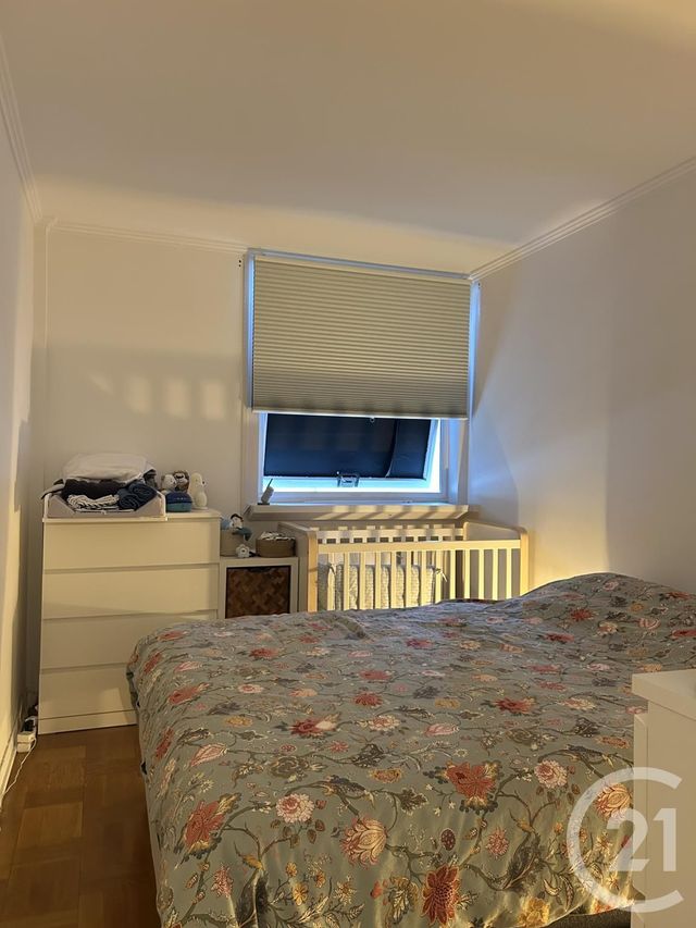 Appartement à louer - 5 pièces - 91.92 m2 - FONTAINEBLEAU - 77 - ILE-DE-FRANCE - Century 21 Agence Babut