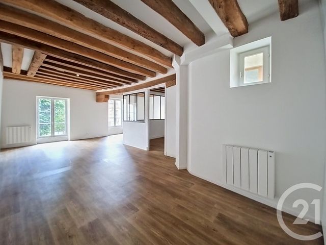 Appartement Studio à louer FONTAINEBLEAU
