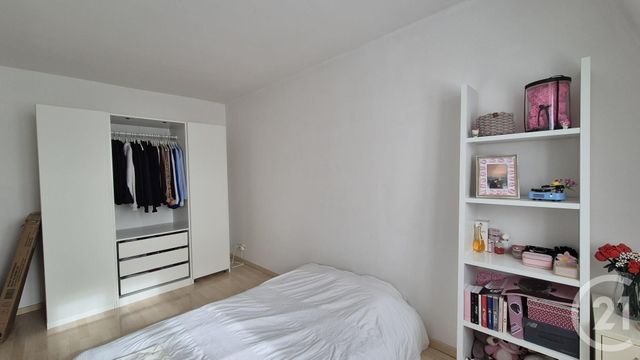 Appartement à louer - 2 pièces - 36.76 m2 - FONTAINEBLEAU - 77 - ILE-DE-FRANCE - Century 21 Agence Babut